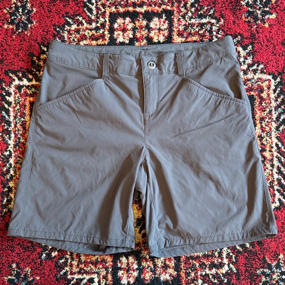 Patagonia Women's 7” Quandary Forge Gray Cargo Shorts